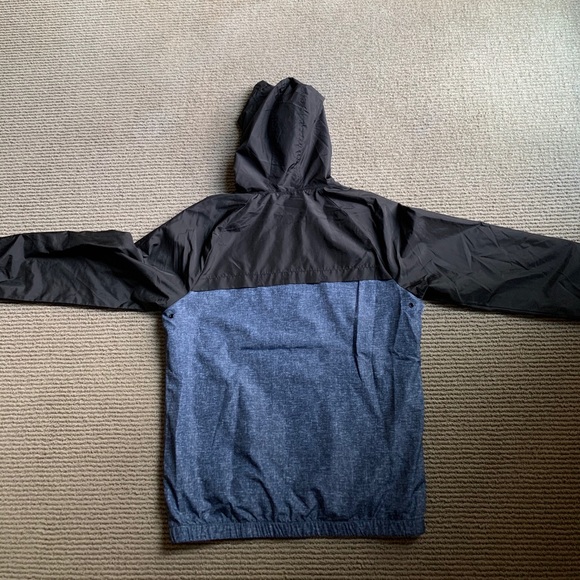 Boy’s O’neill Windbreaker - Picture 2 of 2